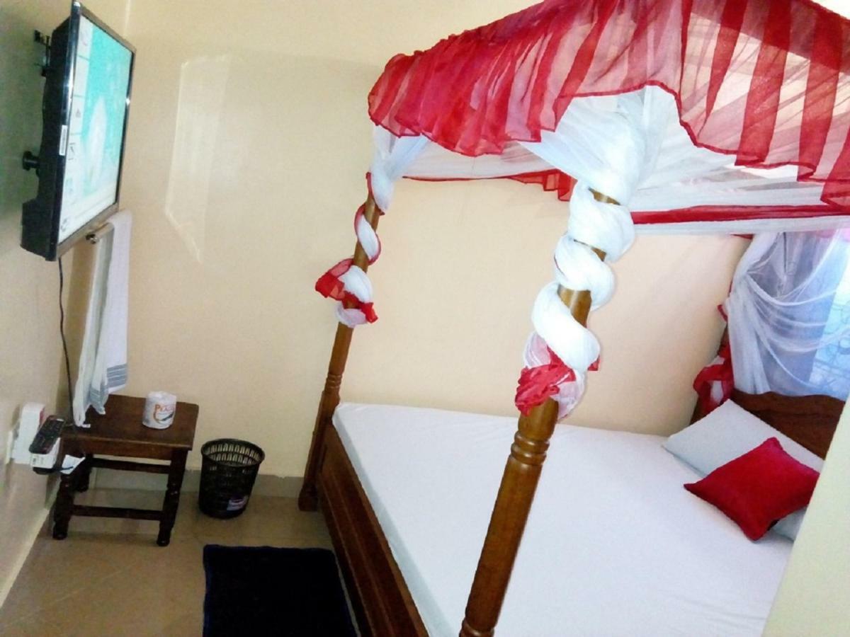 Mali Guest House Kisauni Bagian luar foto