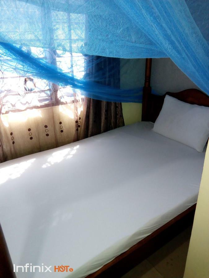 Mali Guest House Kisauni Bagian luar foto