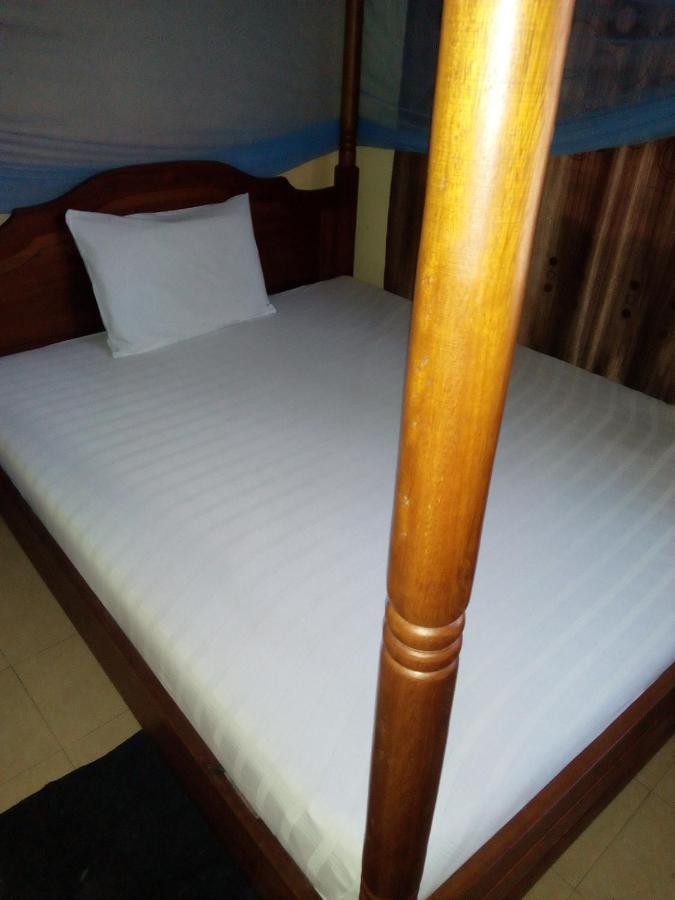 Mali Guest House Kisauni Bagian luar foto